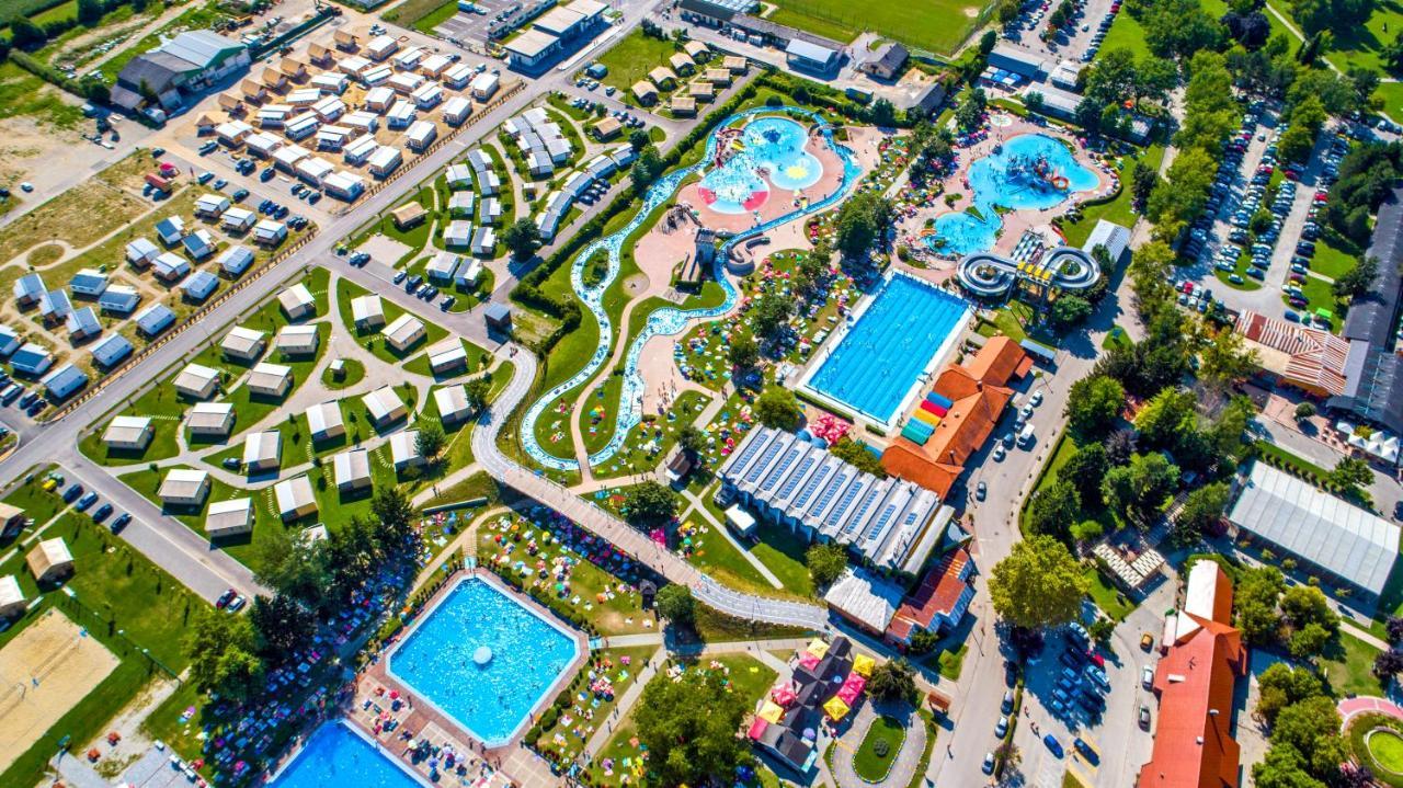 Terme Village - Mobile Homes Чатеж-об-Саві Екстер'єр фото
